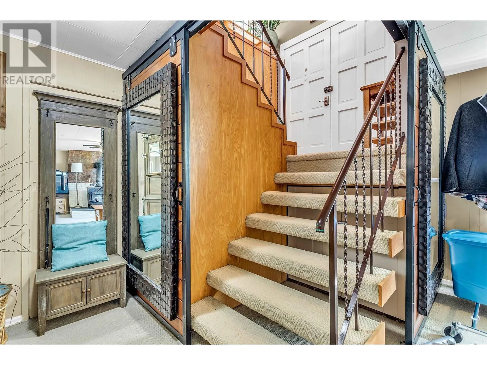 2370 Thacker Drive