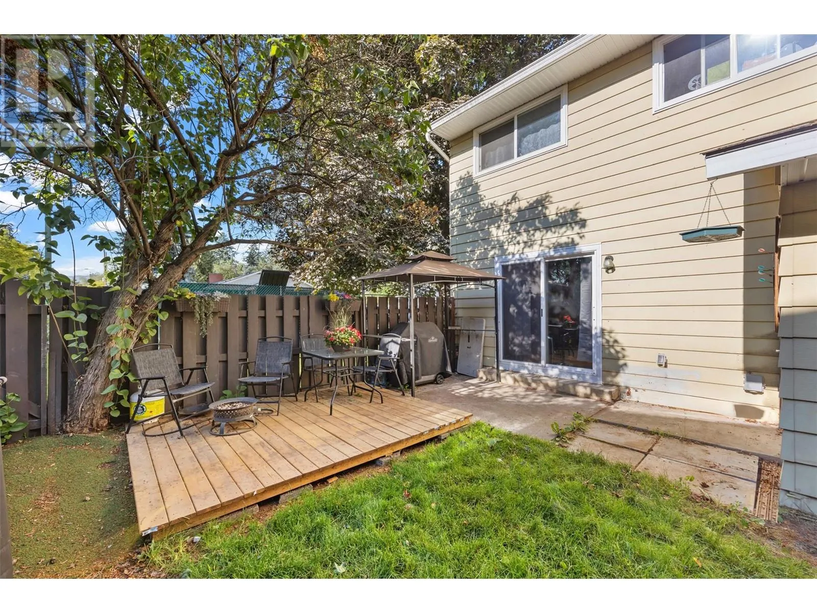 1153 Bernard Avenue Unit# 11