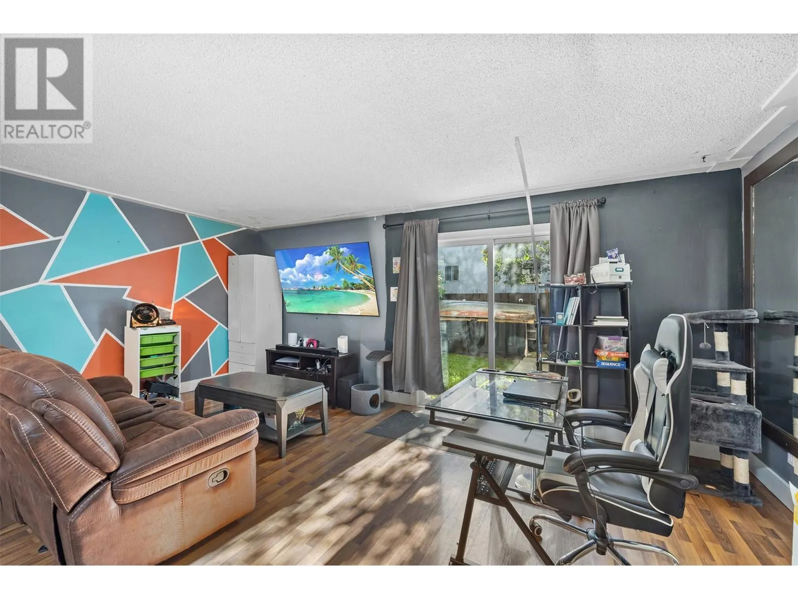 1153 Bernard Avenue Unit# 11