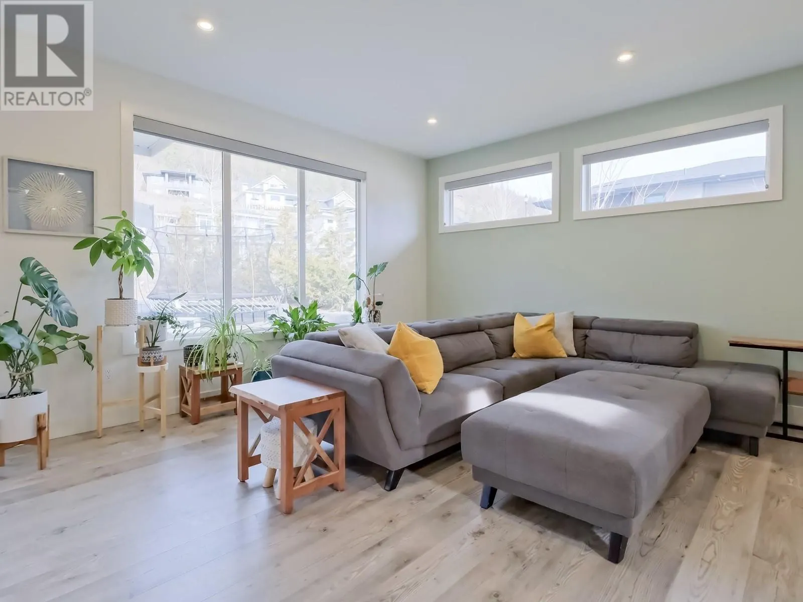 72 Forest Edge Drive
