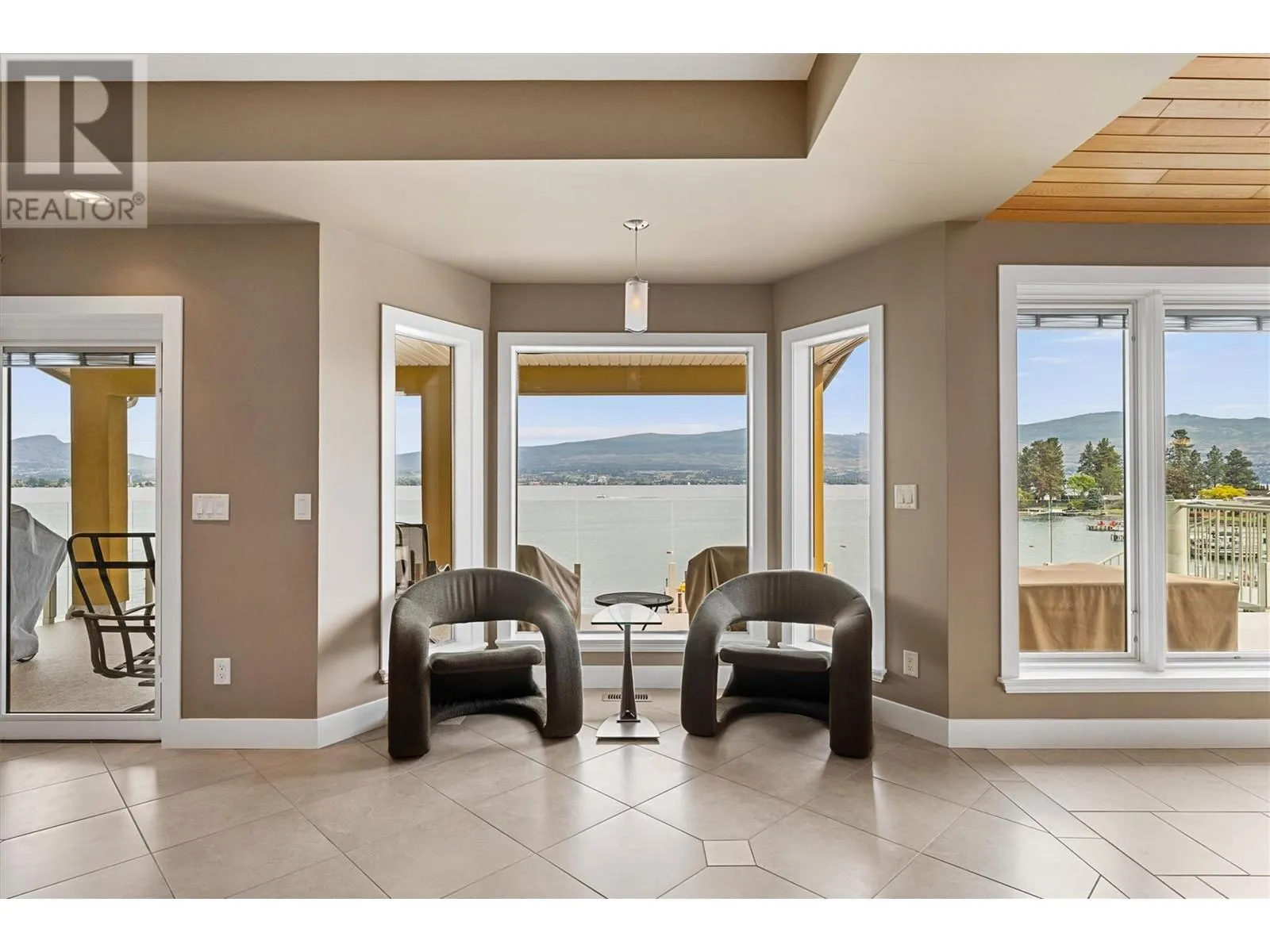 529 Zdralek Cove