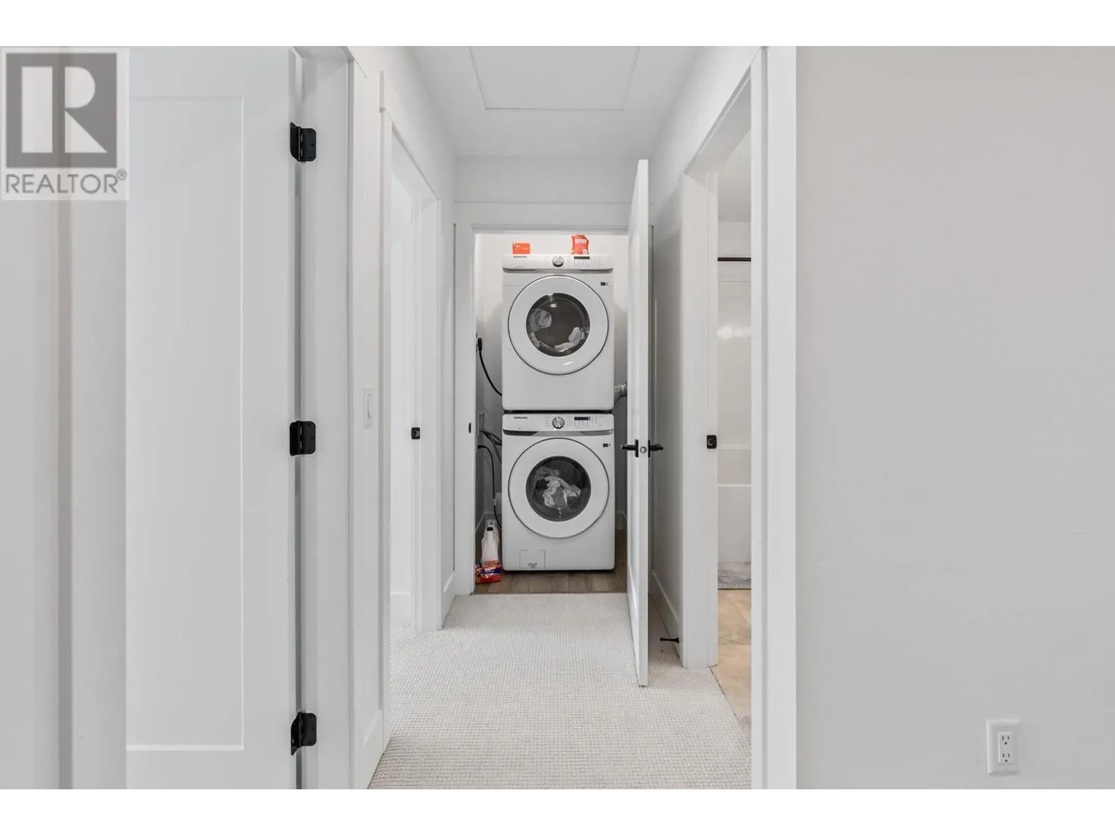 2835 Canyon Crest Drive Unit# 25