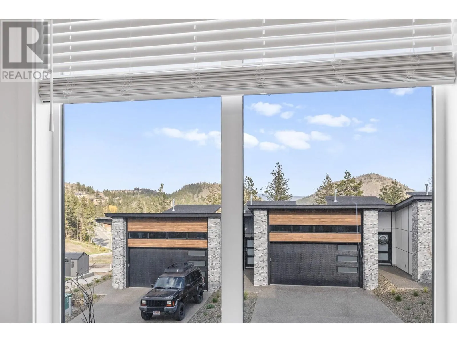 2835 Canyon Crest Drive Unit# 25