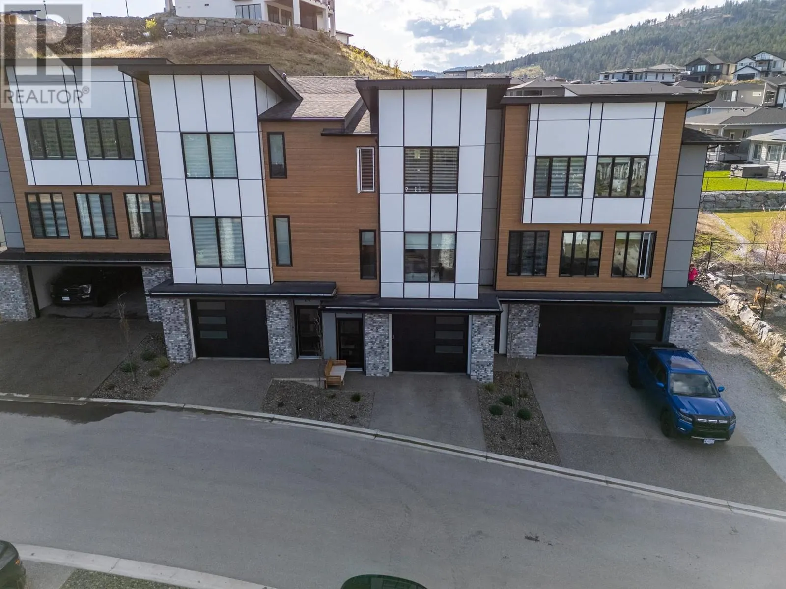 2835 Canyon Crest Drive Unit# 25