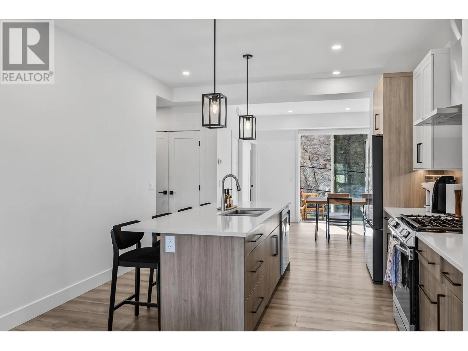 2835 Canyon Crest Drive Unit# 25