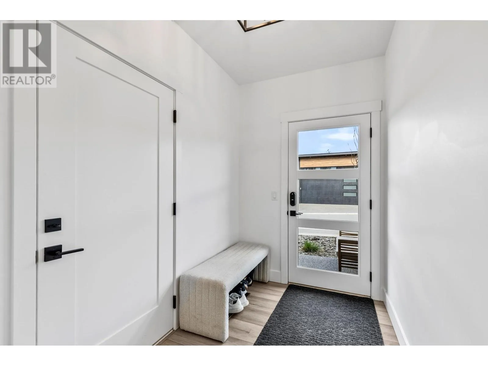 2835 Canyon Crest Drive Unit# 25