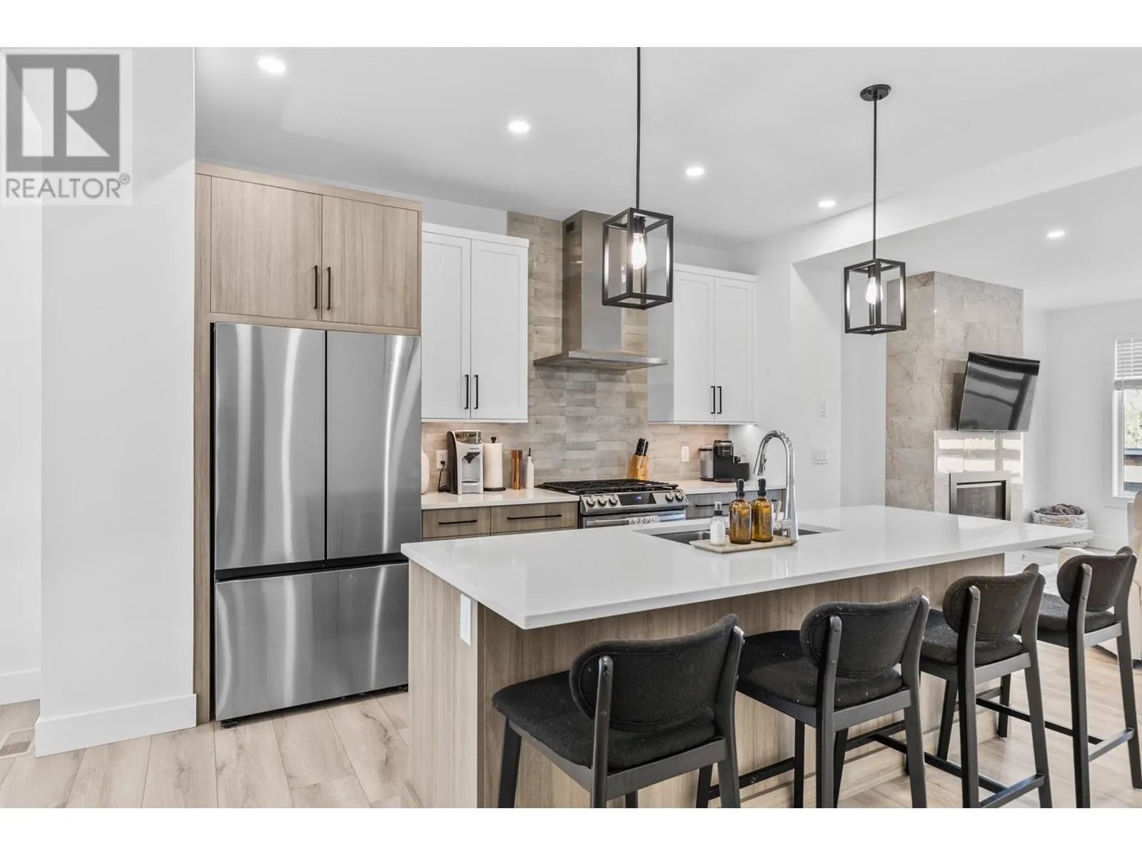 2835 Canyon Crest Drive Unit# 25