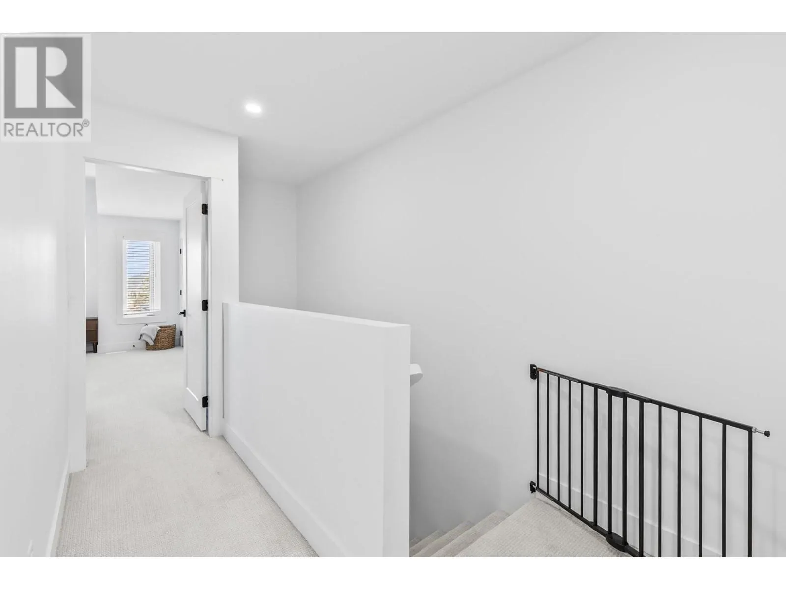 2835 Canyon Crest Drive Unit# 25