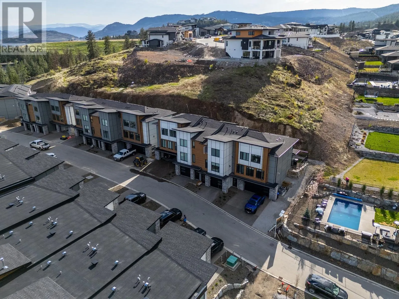 2835 Canyon Crest Drive Unit# 25