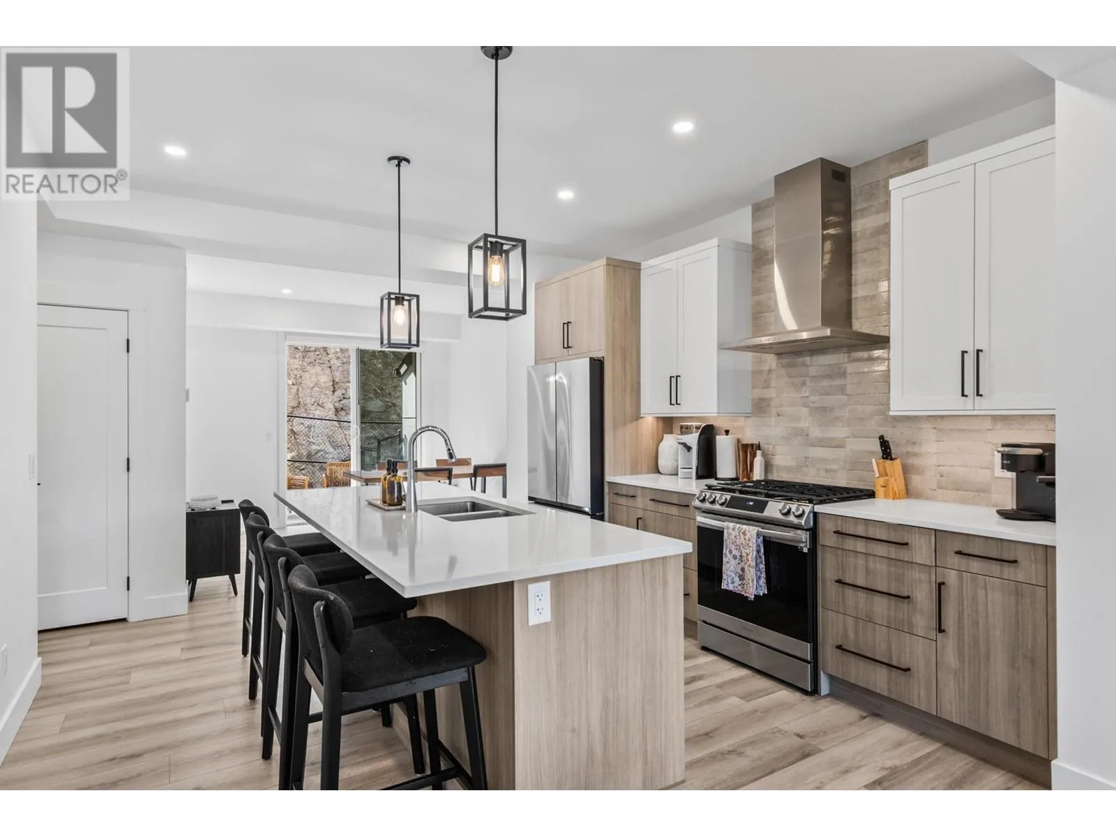 2835 Canyon Crest Drive Unit# 25