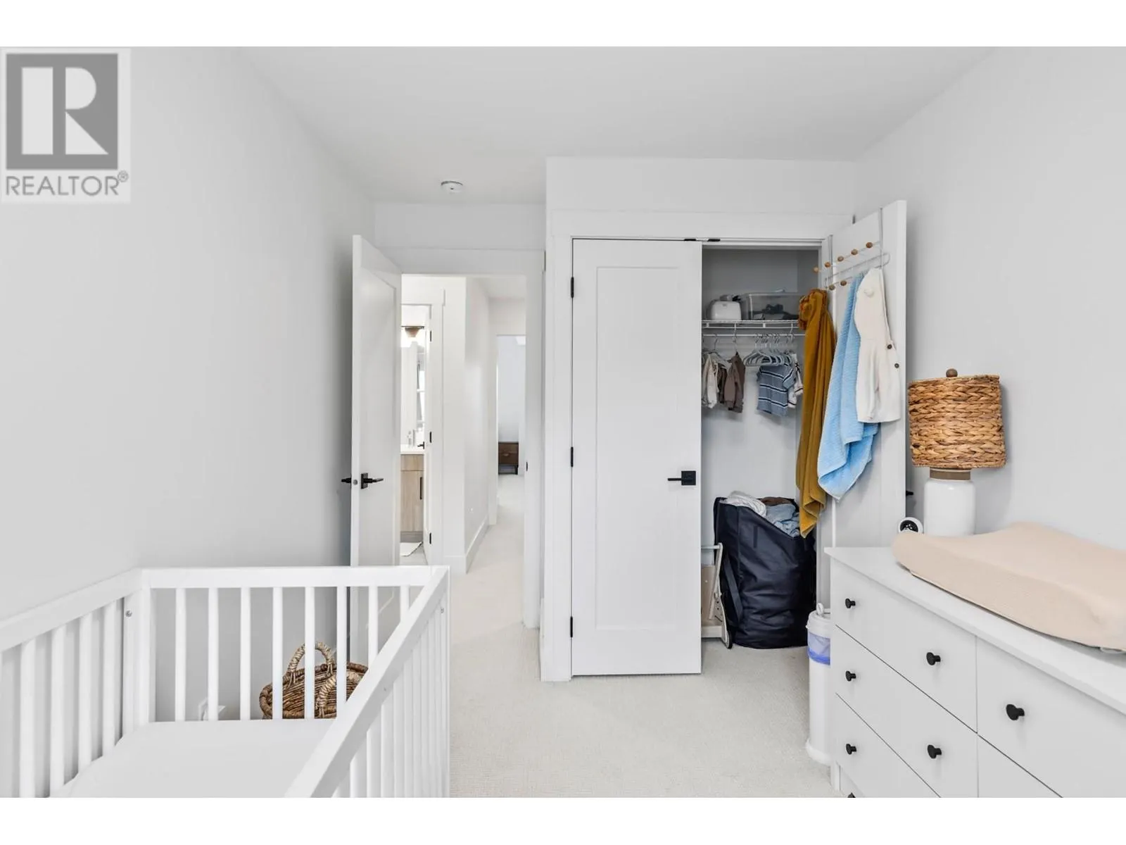 2835 Canyon Crest Drive Unit# 25