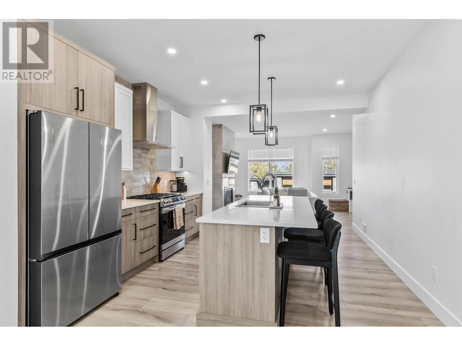 2835 Canyon Crest Drive Unit# 25