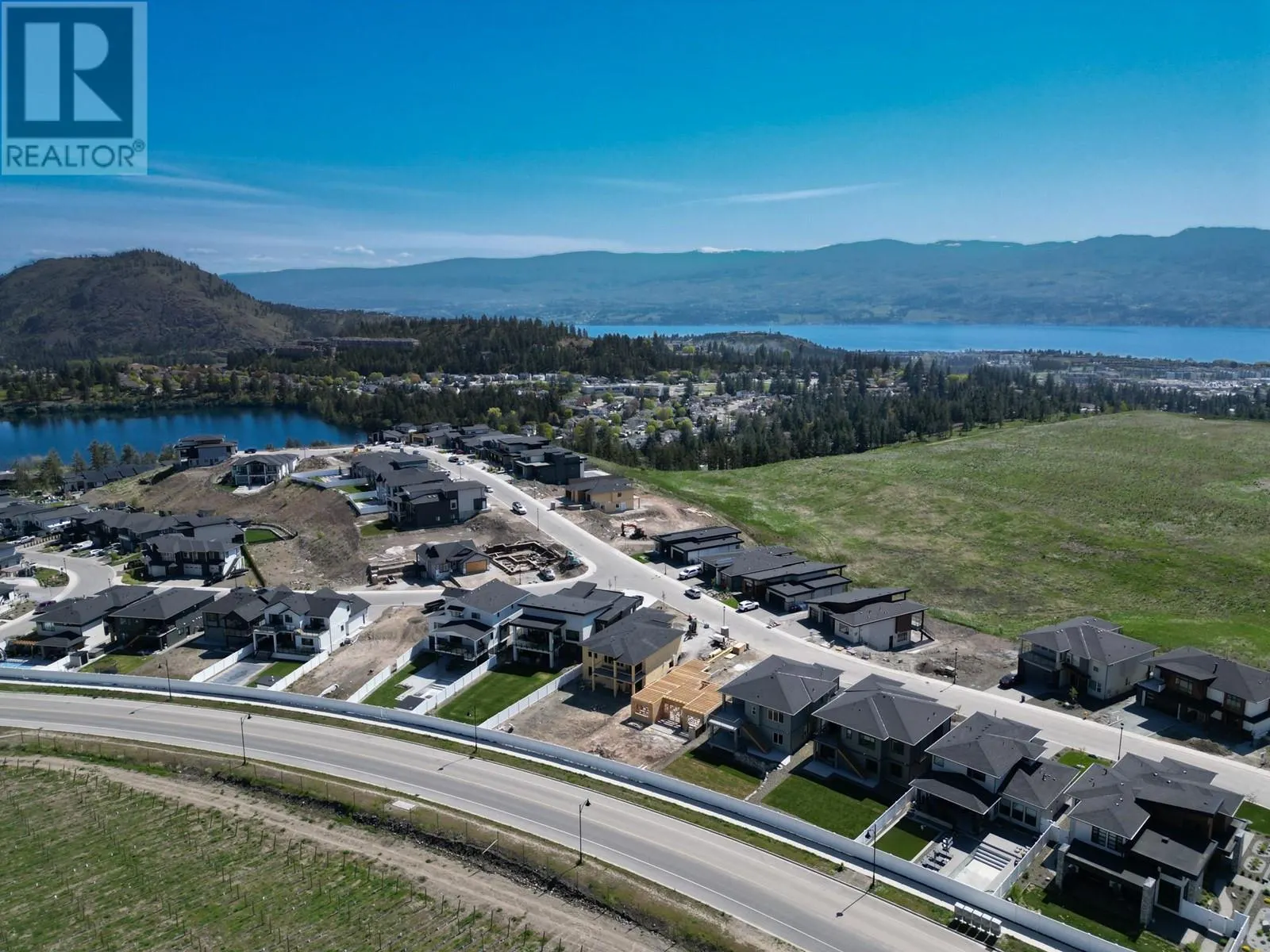 2538 Pinnacle Ridge Drive