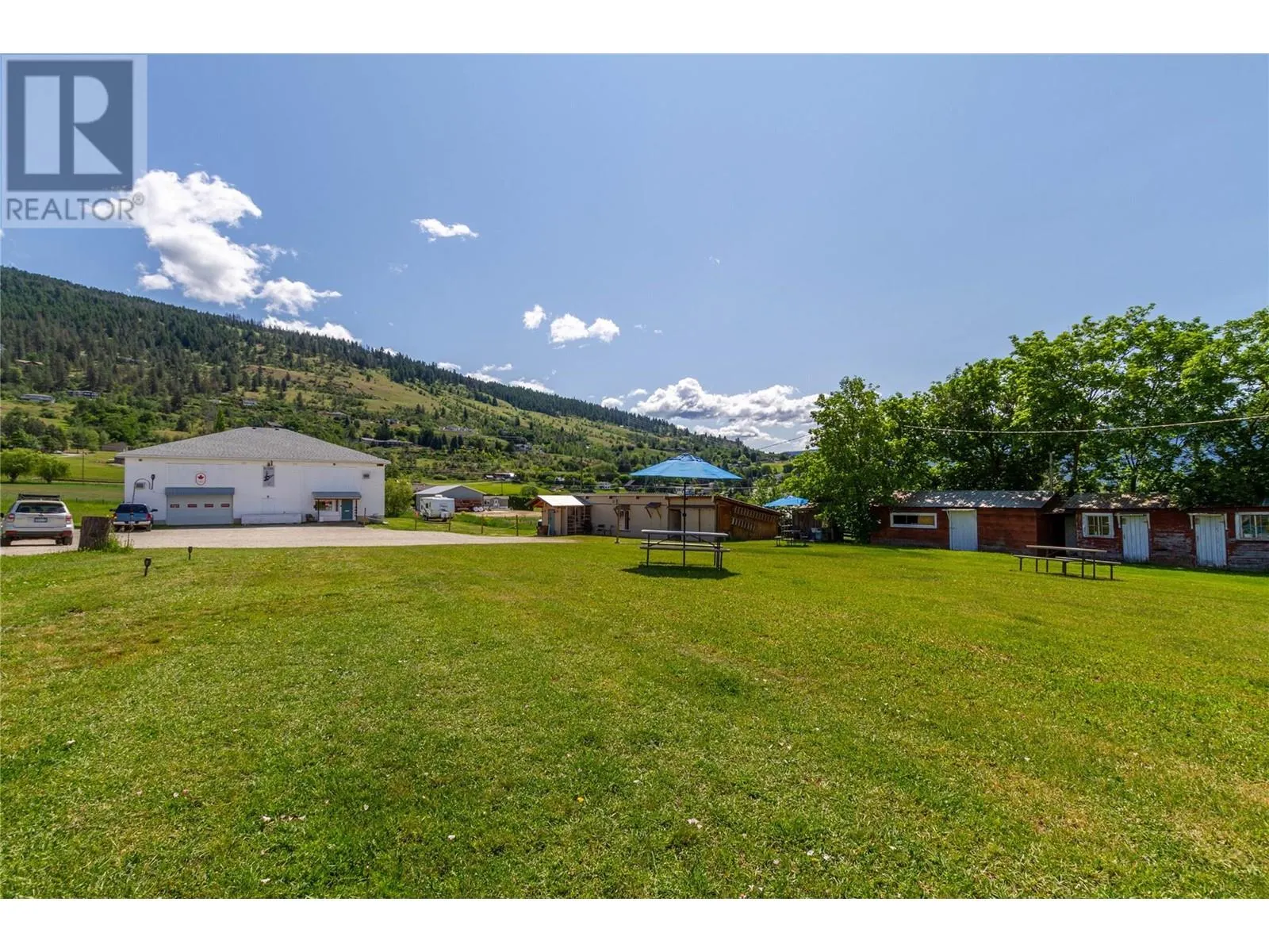 2515 East Vernon Road