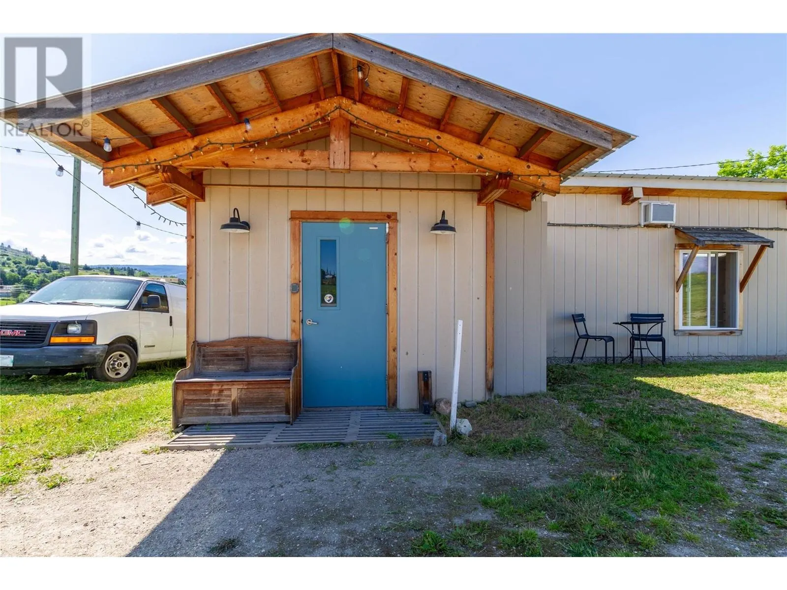 2515 East Vernon Road