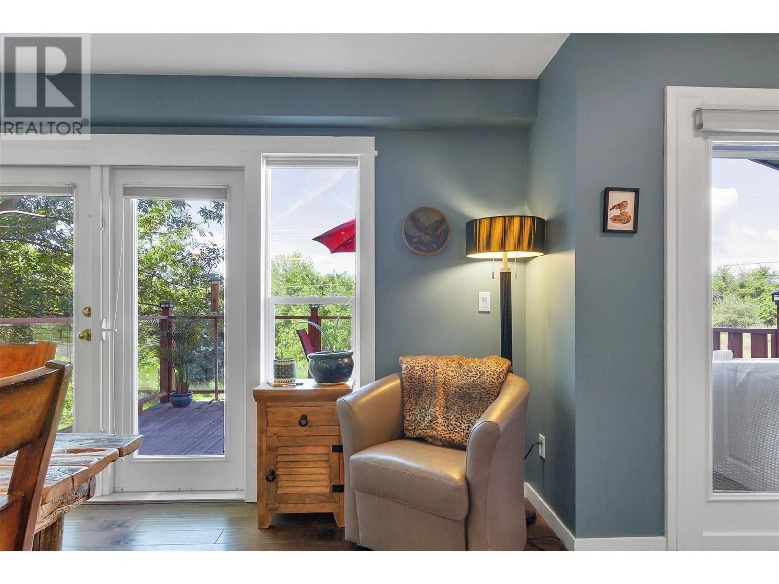 2515 East Vernon Road
