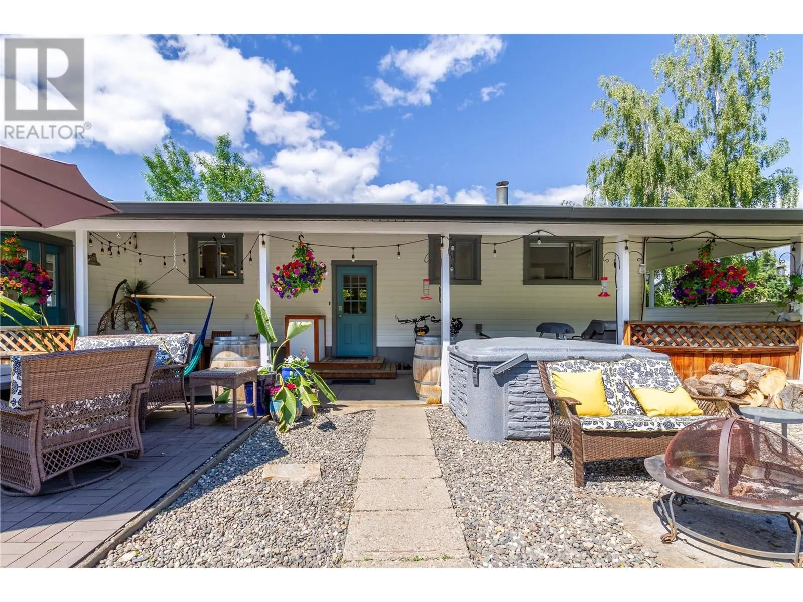 2515 East Vernon Road