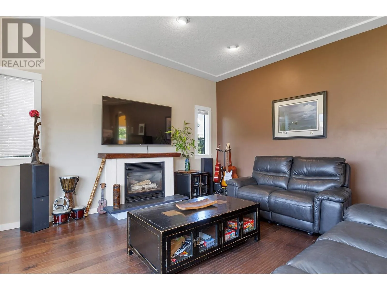 2515 East Vernon Road