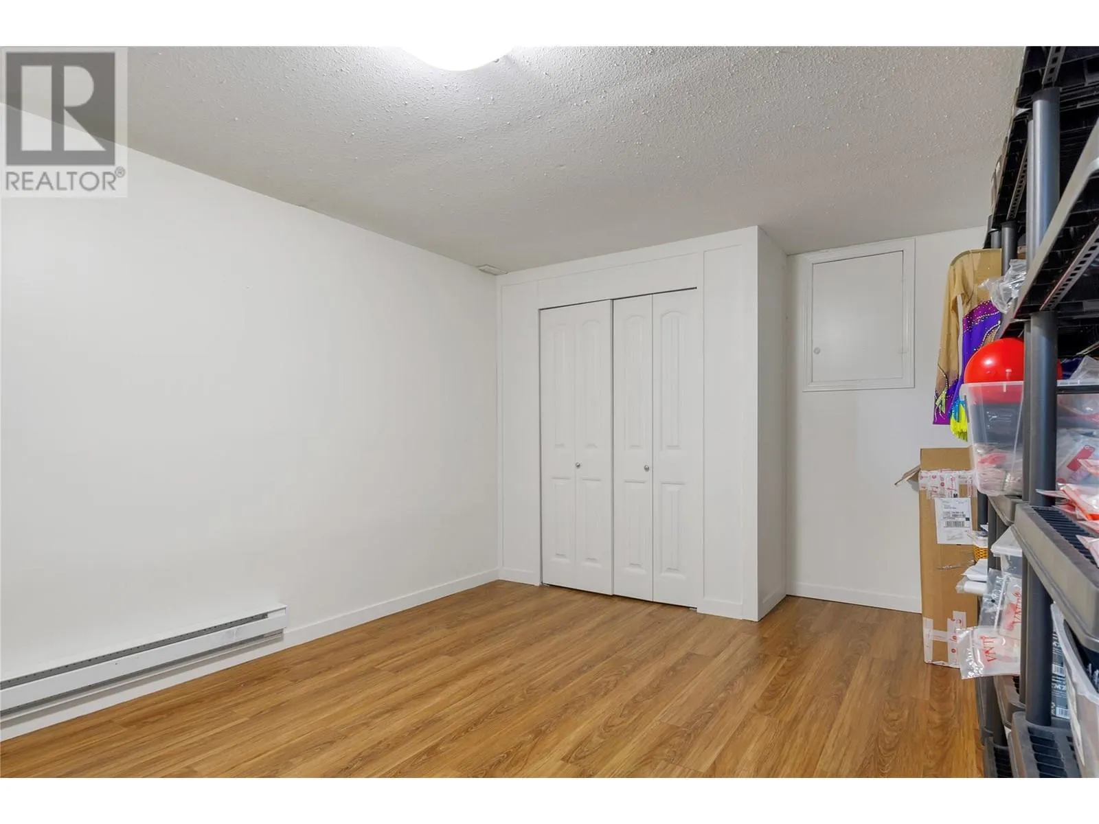 2515 East Vernon Road