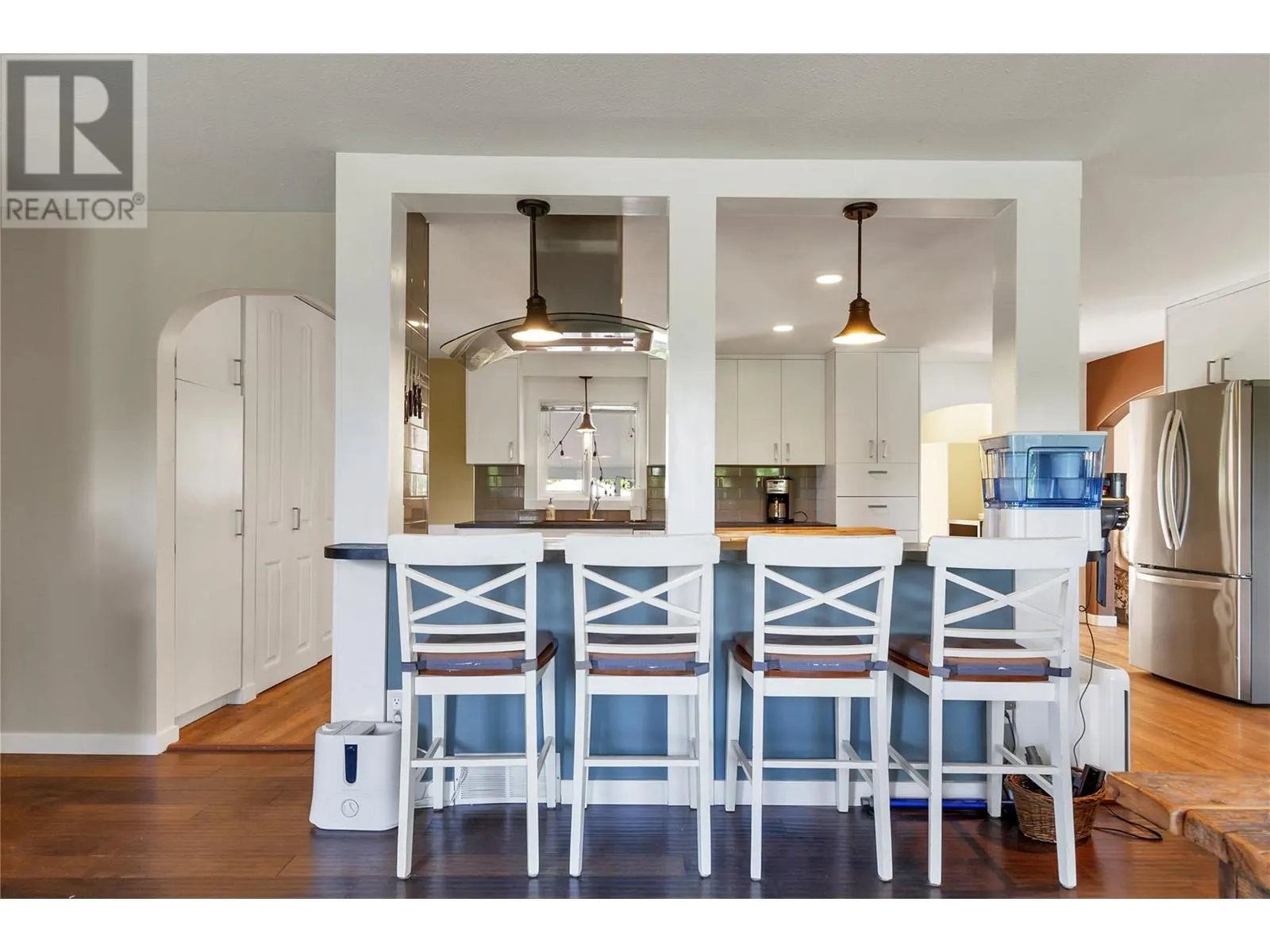 2515 East Vernon Road