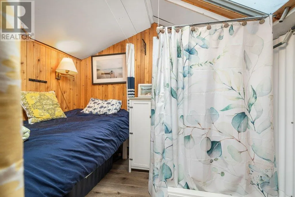 8804 Okanagan Landing Road