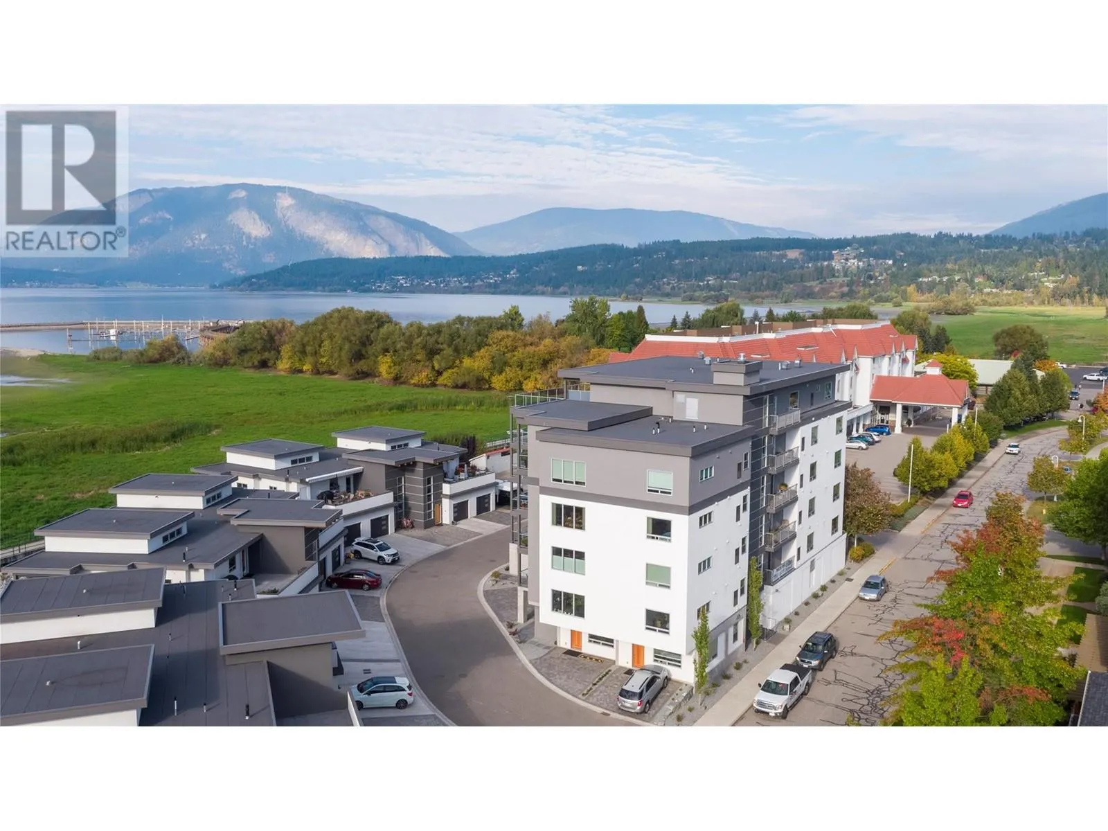 131 Harbourfront Drive NE Unit# 202