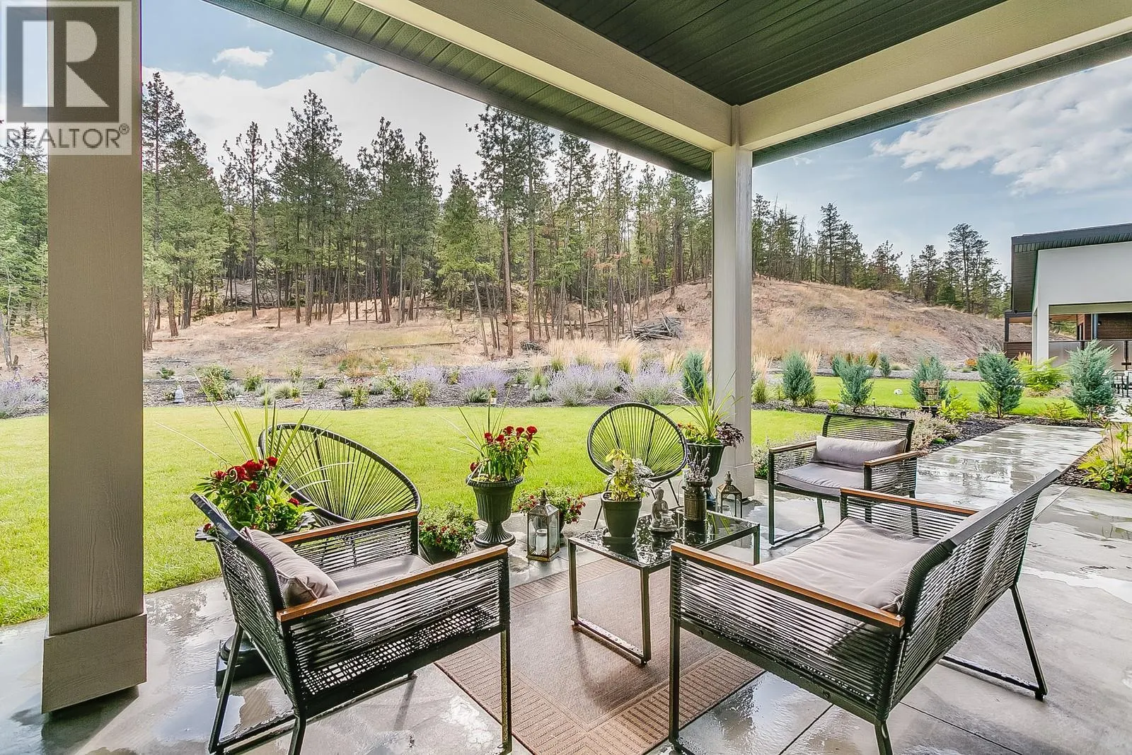 10225 Beacon Hill Drive