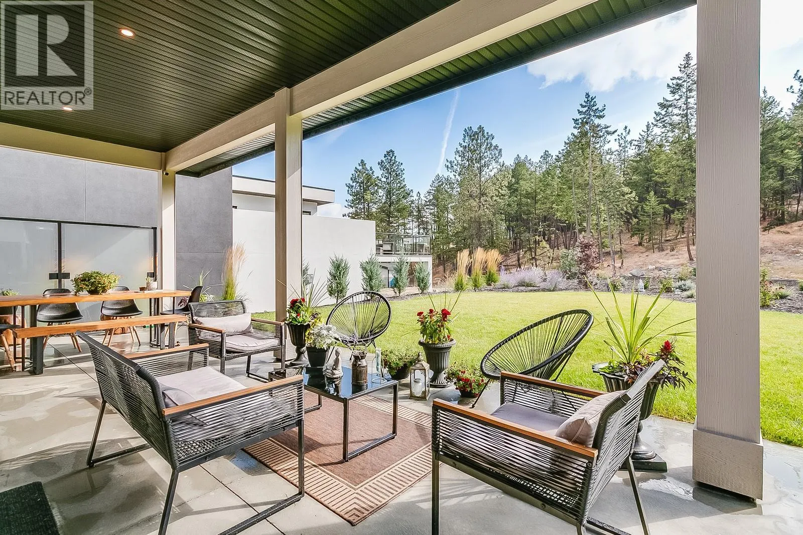 10225 Beacon Hill Drive