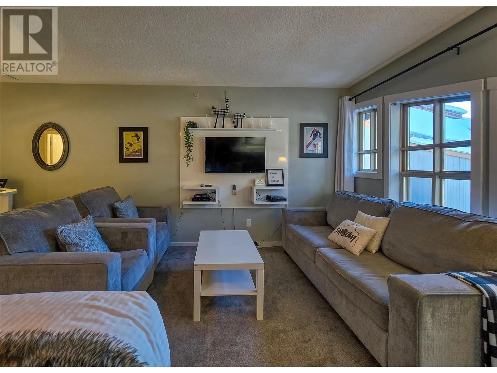 2060 Summit Drive Unit# 406