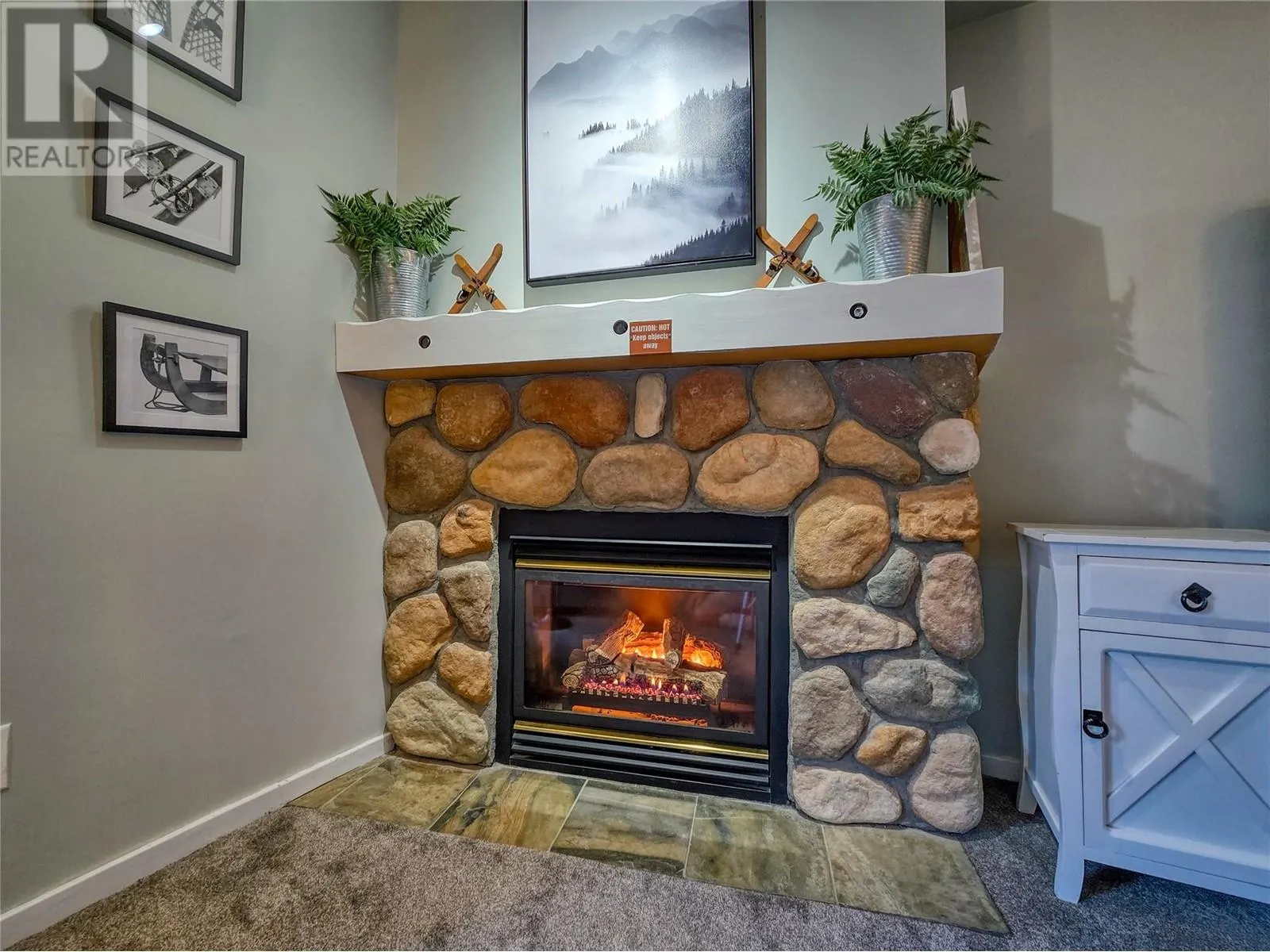 2060 Summit Drive Unit# 406