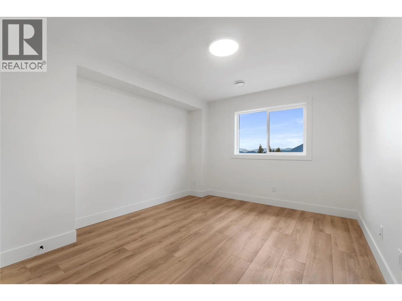 981 12 Street SE Unit# 31