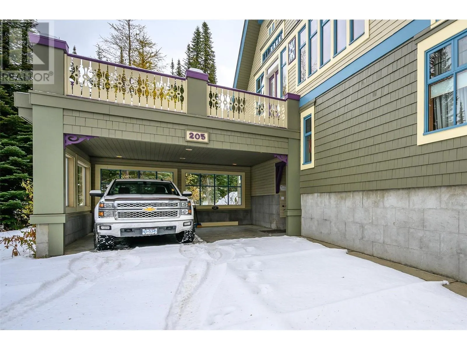 205 Monashee Road