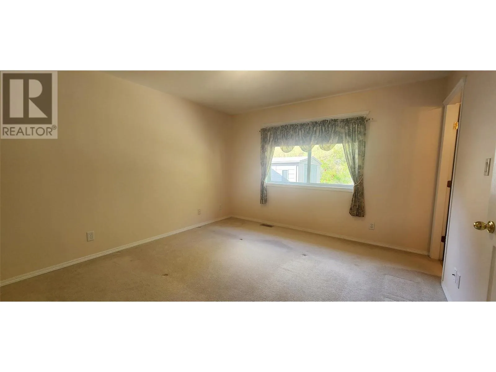 8160 DeVito Drive