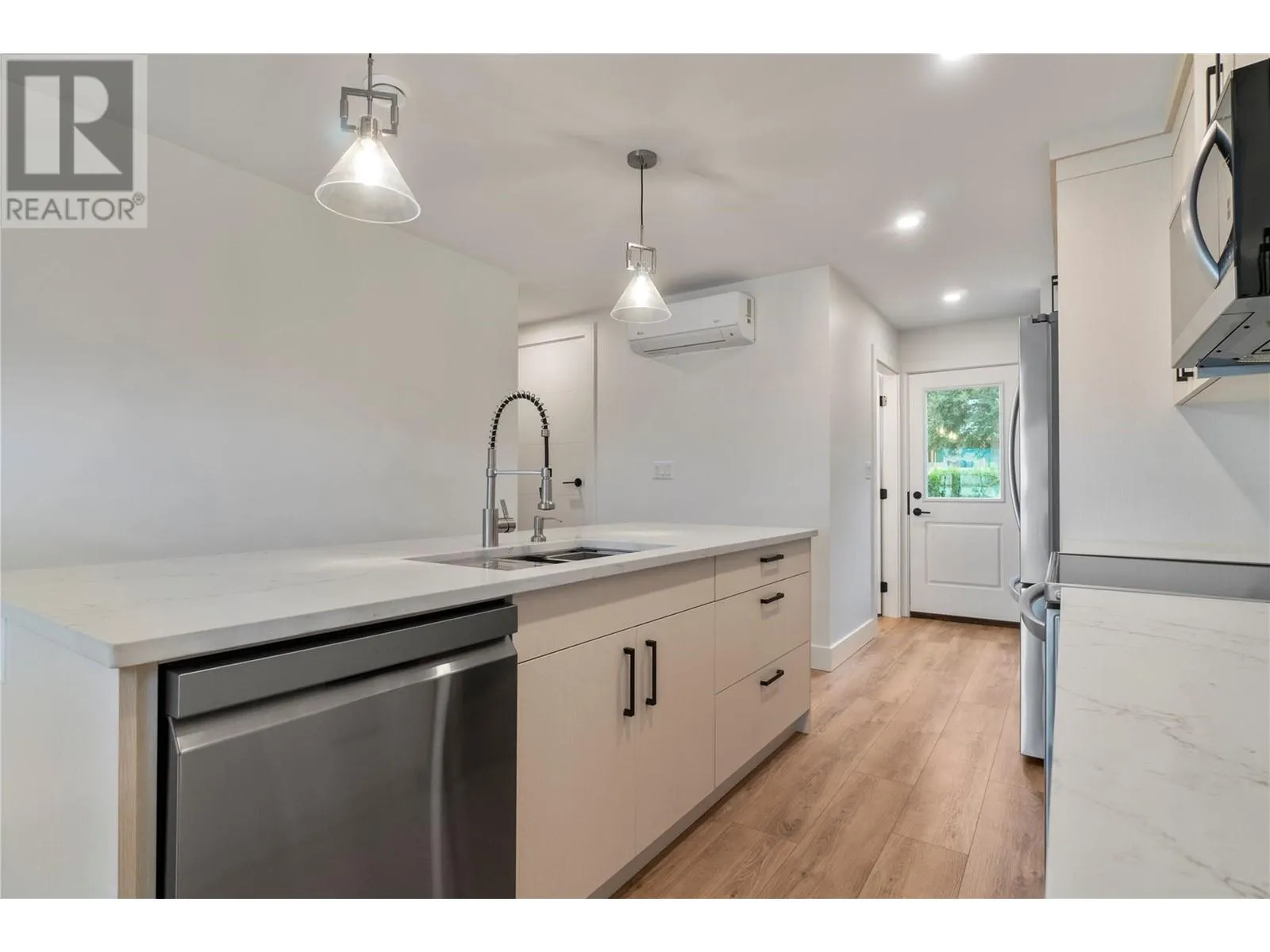 981 12 Street SE Unit# 38