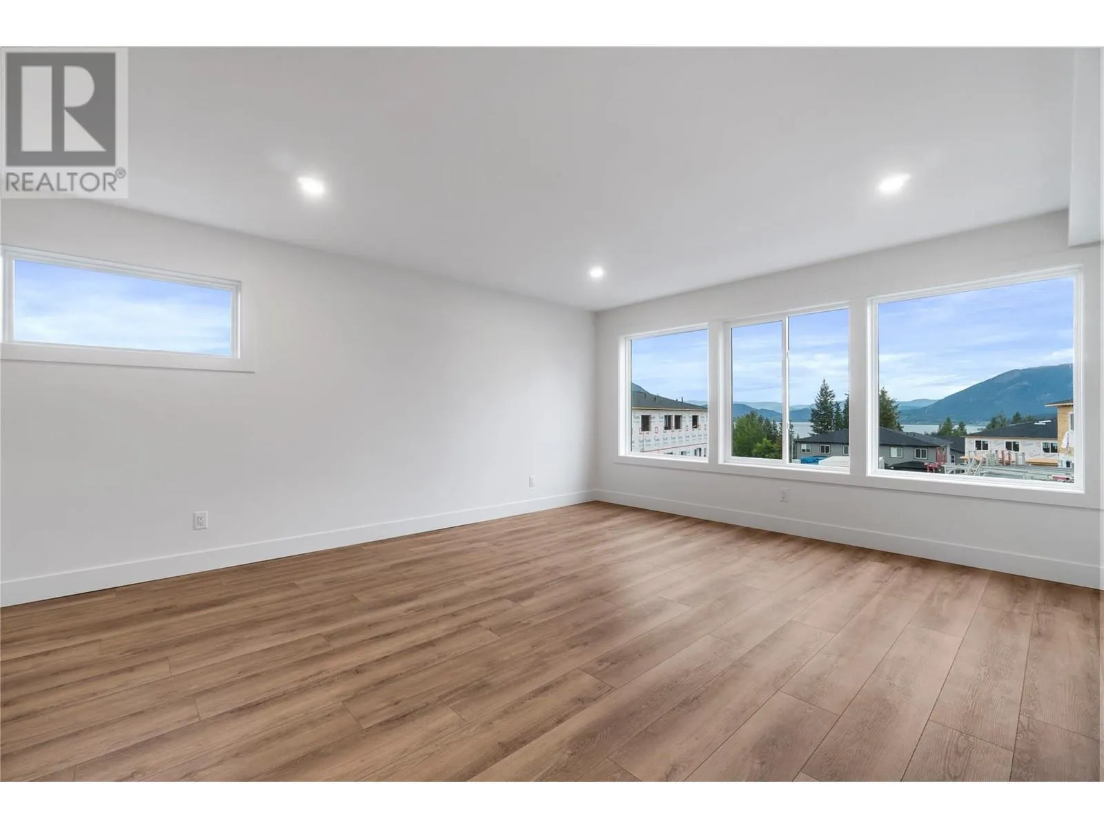 981 12 Street SE Unit# 38