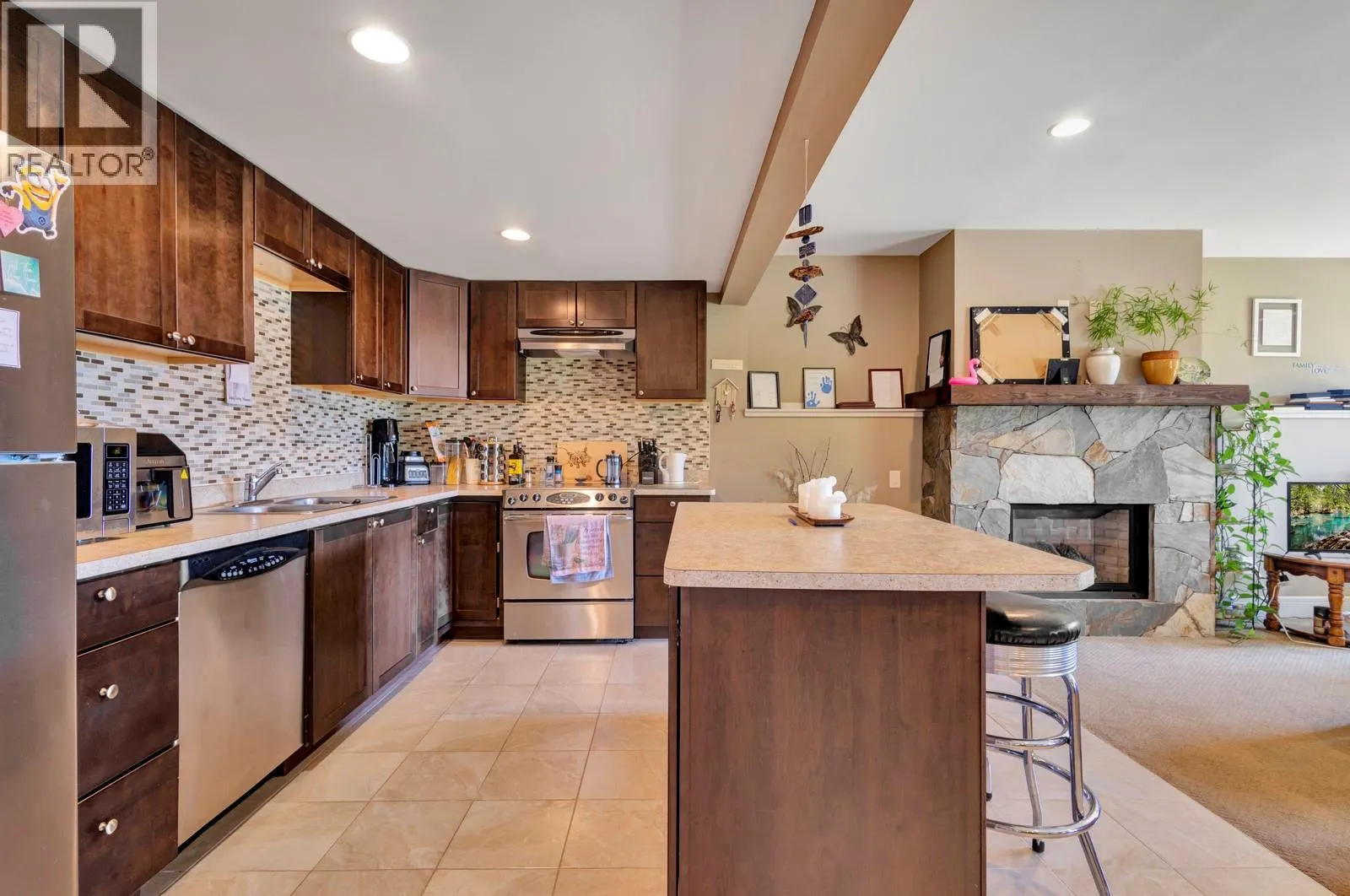 1205 Loseth Drive