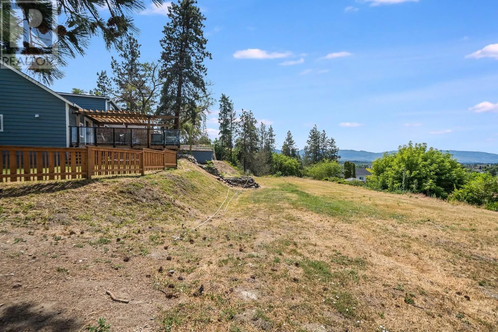 1293 Highway 33 E