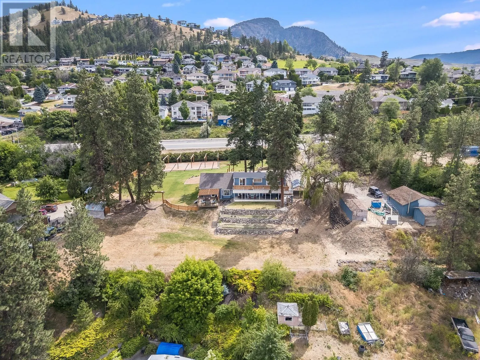 1293 Highway 33 E