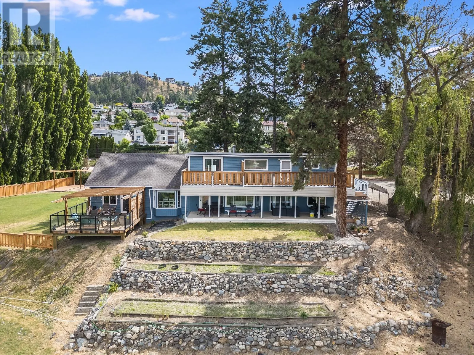 1293 Highway 33 E
