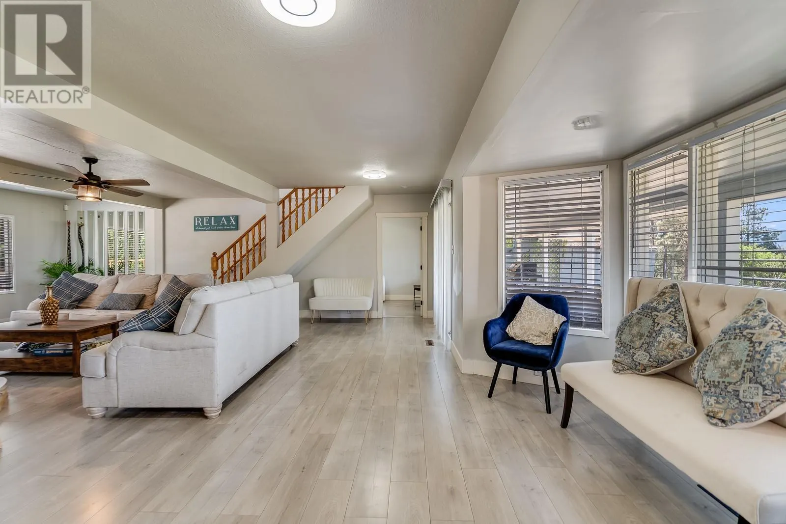 1293 Highway 33 E