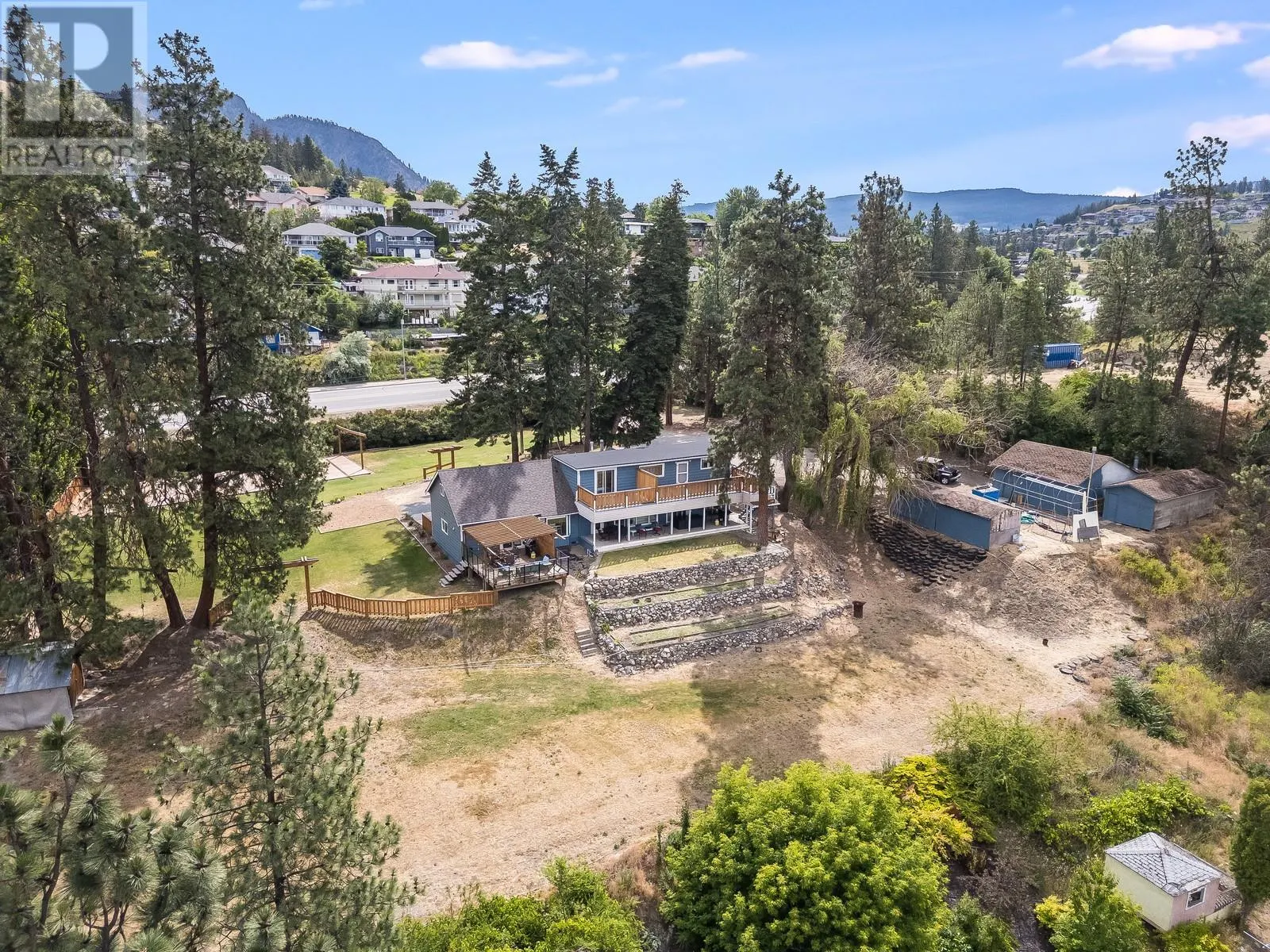 1293 Highway 33 E