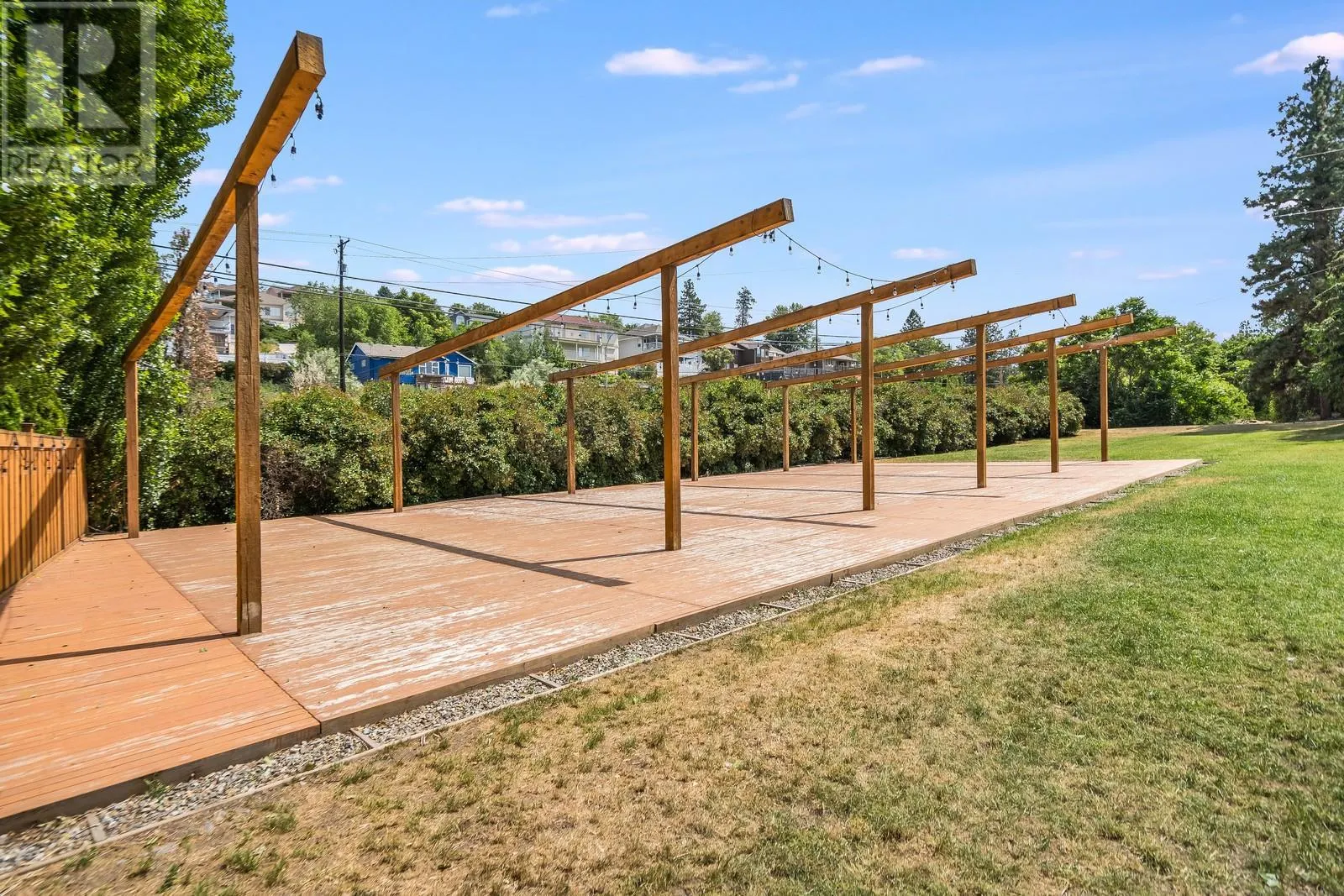 1293 Highway 33 E