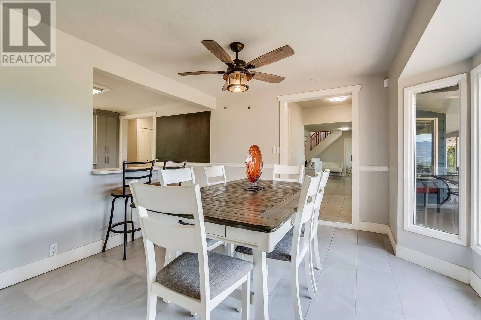 1293 Highway 33 E