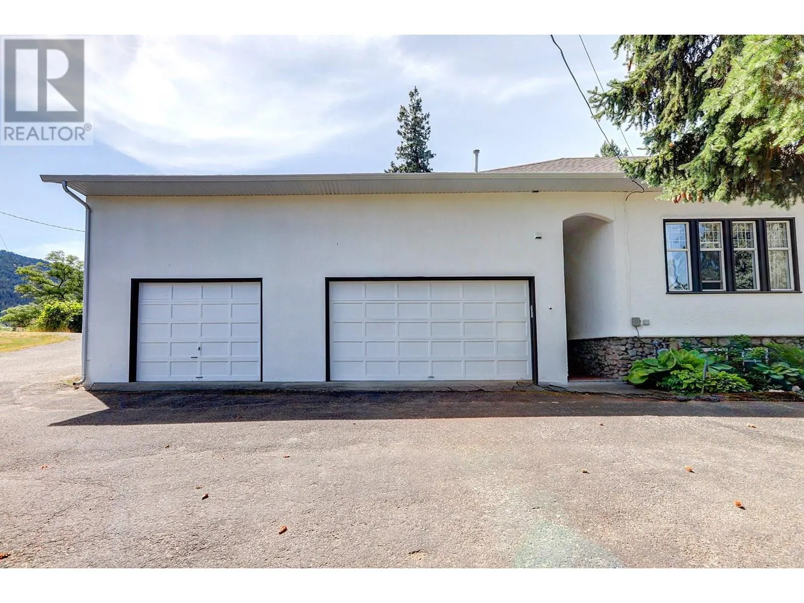 5482 Silver Star Road