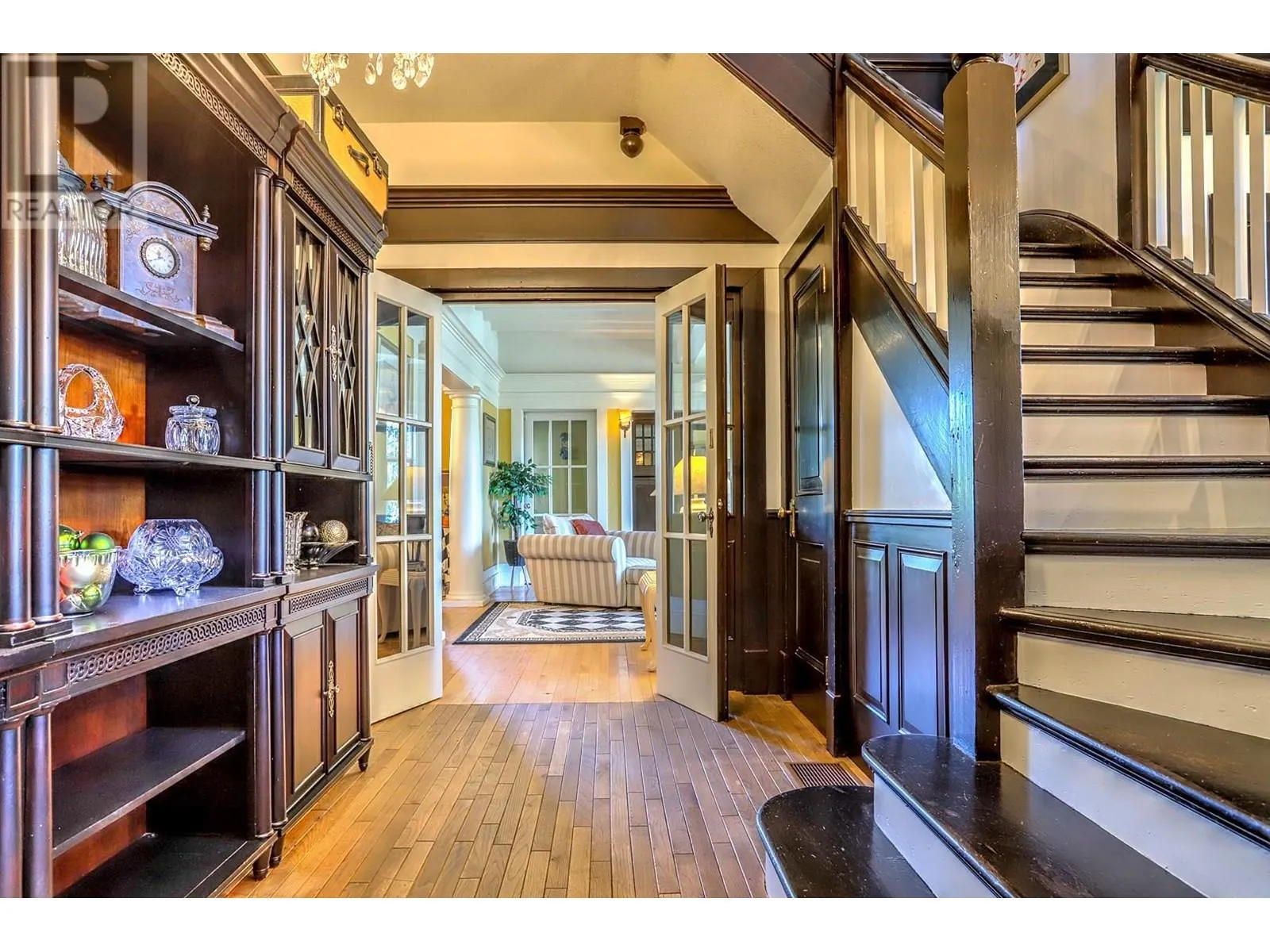 5482 Silver Star Road