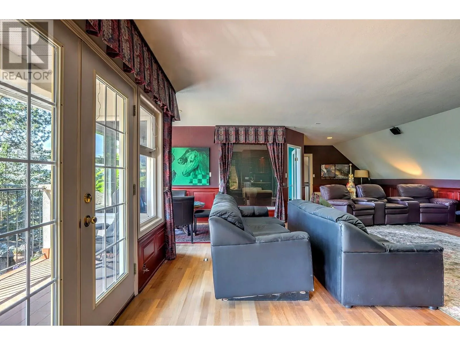 5482 Silver Star Road