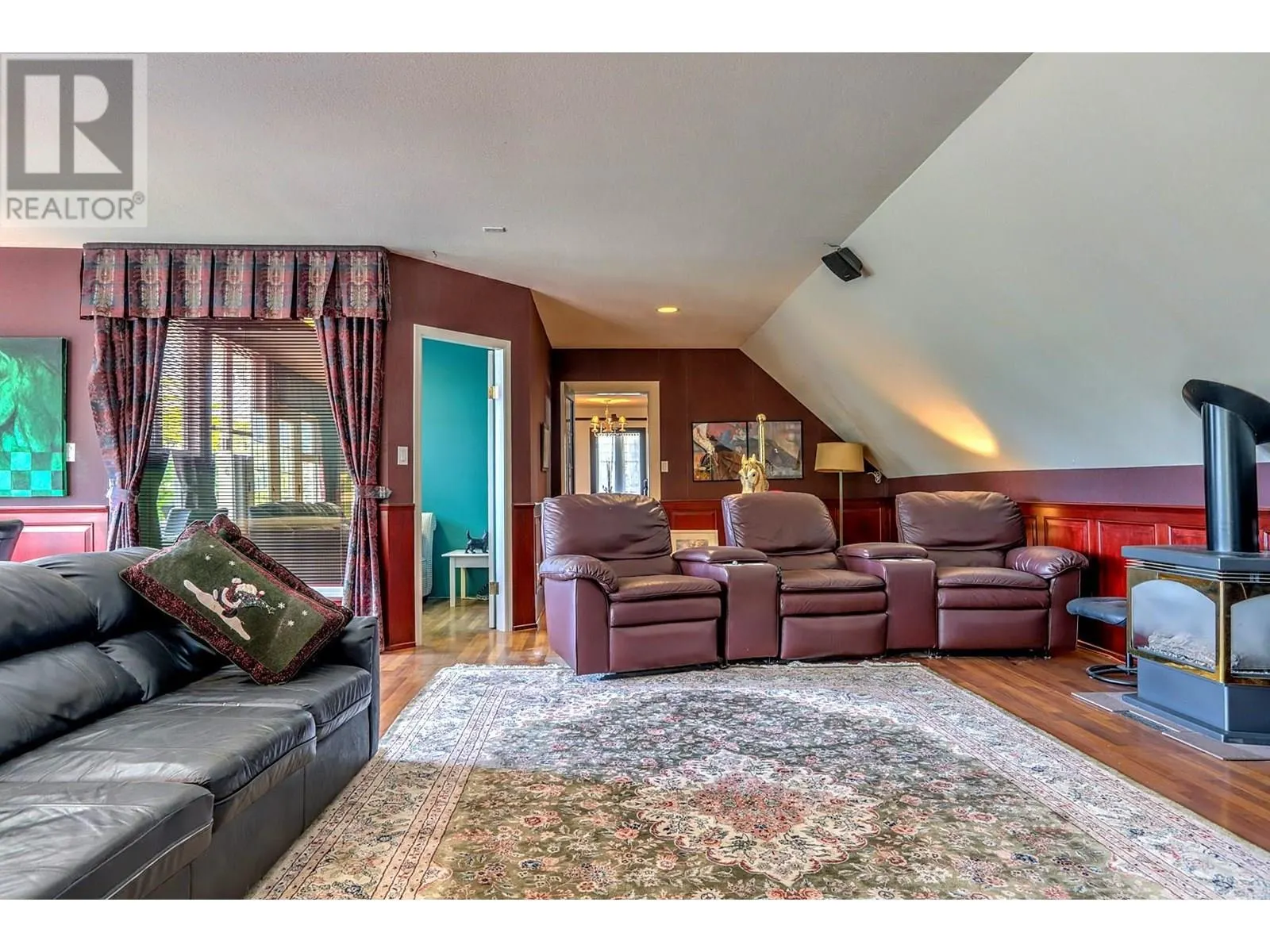 5482 Silver Star Road