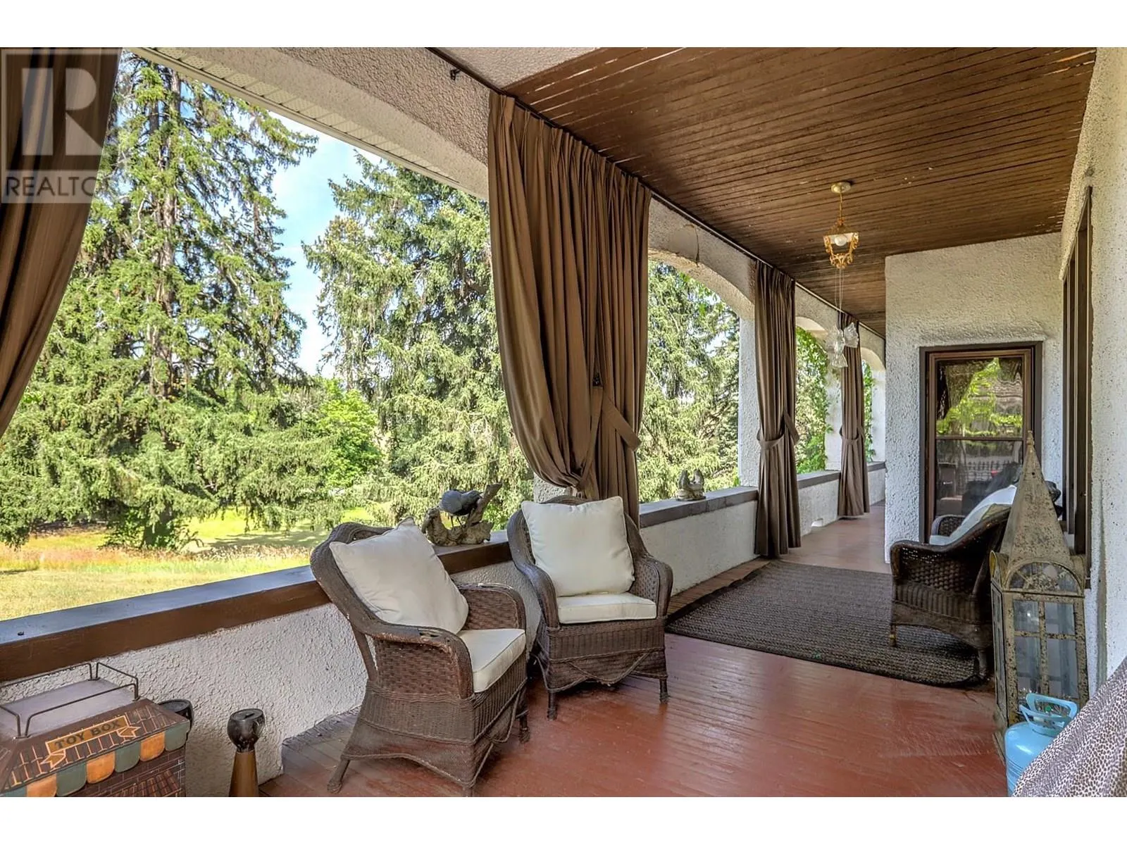 5482 Silver Star Road