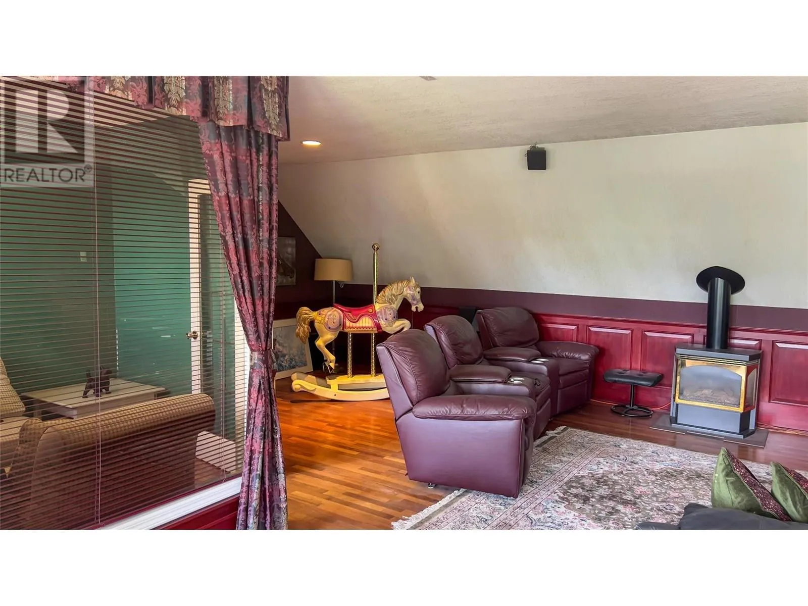 5482 Silver Star Road
