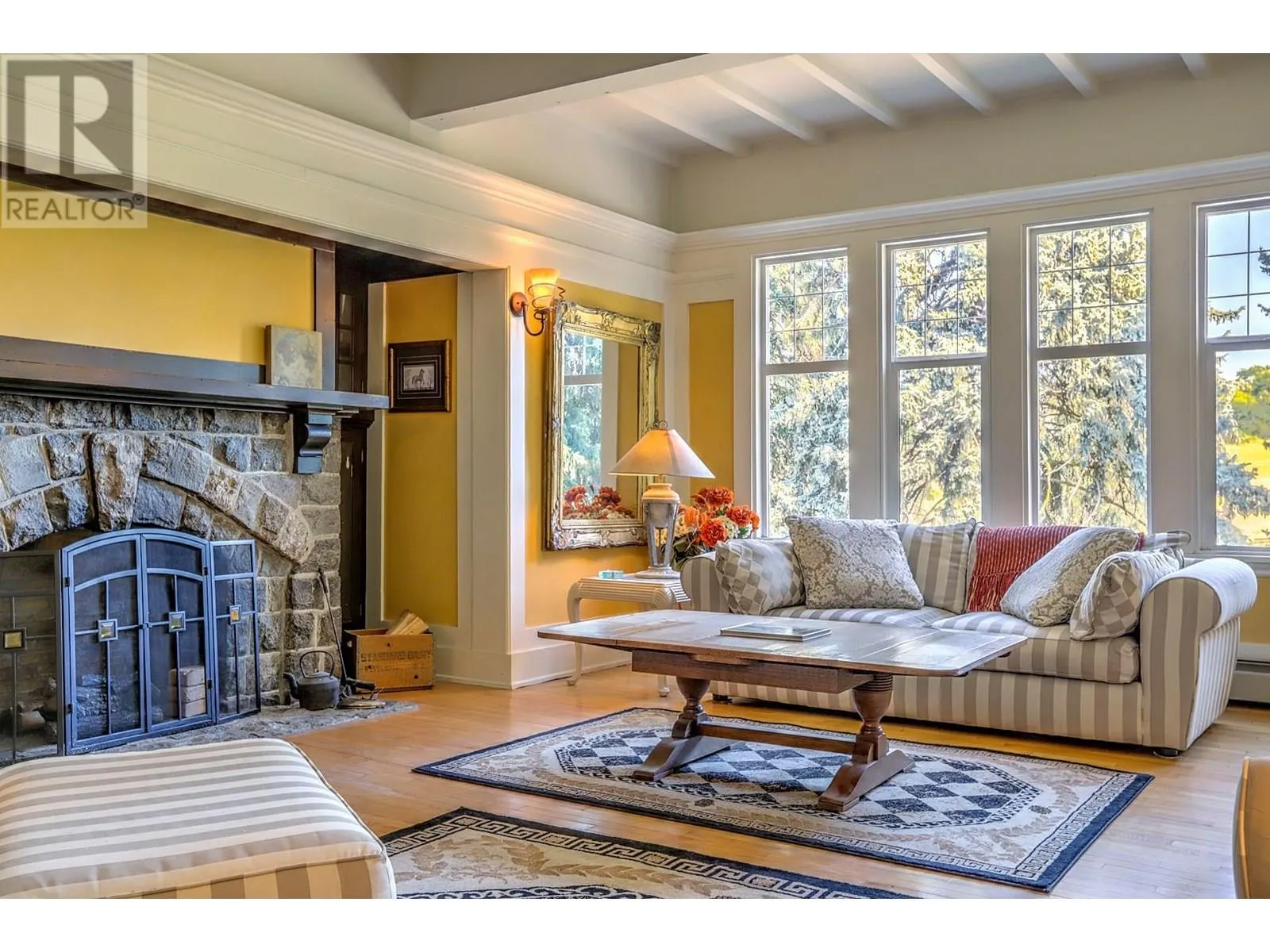 5482 Silver Star Road